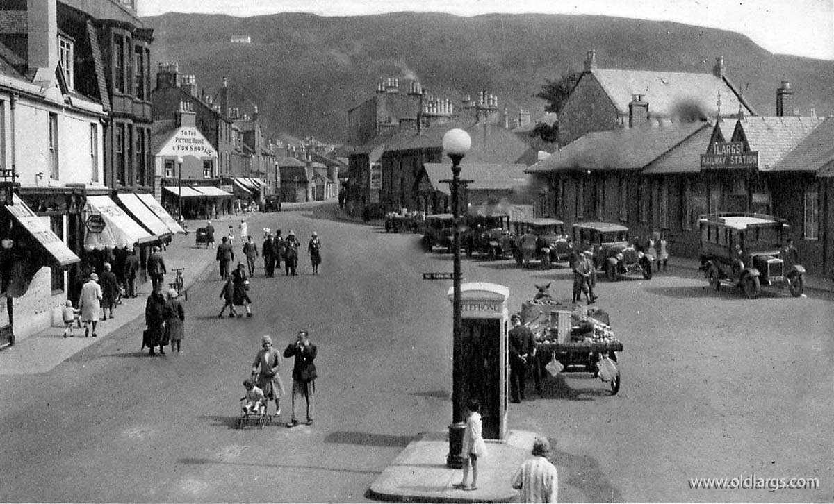 Largs Railway Station